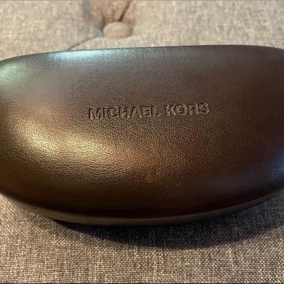 @@Vintage Michael Kors@@ Sunglasses with hard case and polishing cloth. - Picture 2 of 9